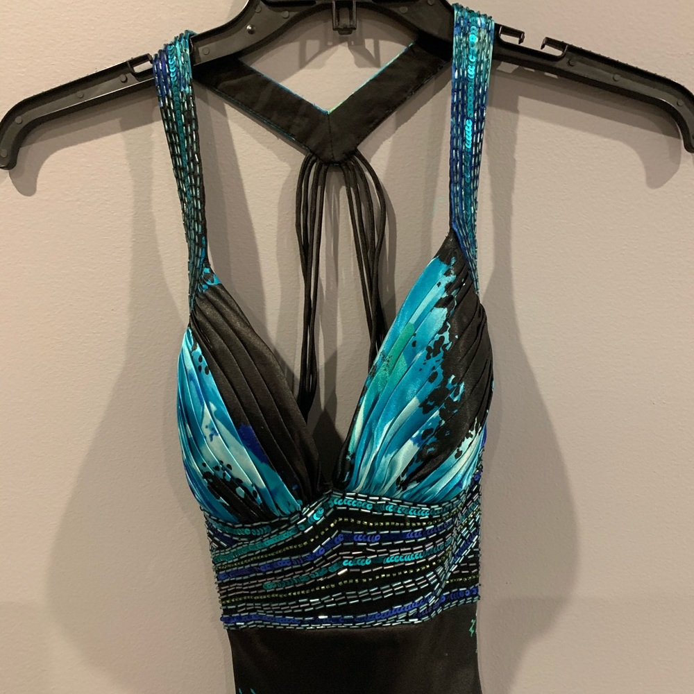 Cache Prom Dress - Picture 2 of 6